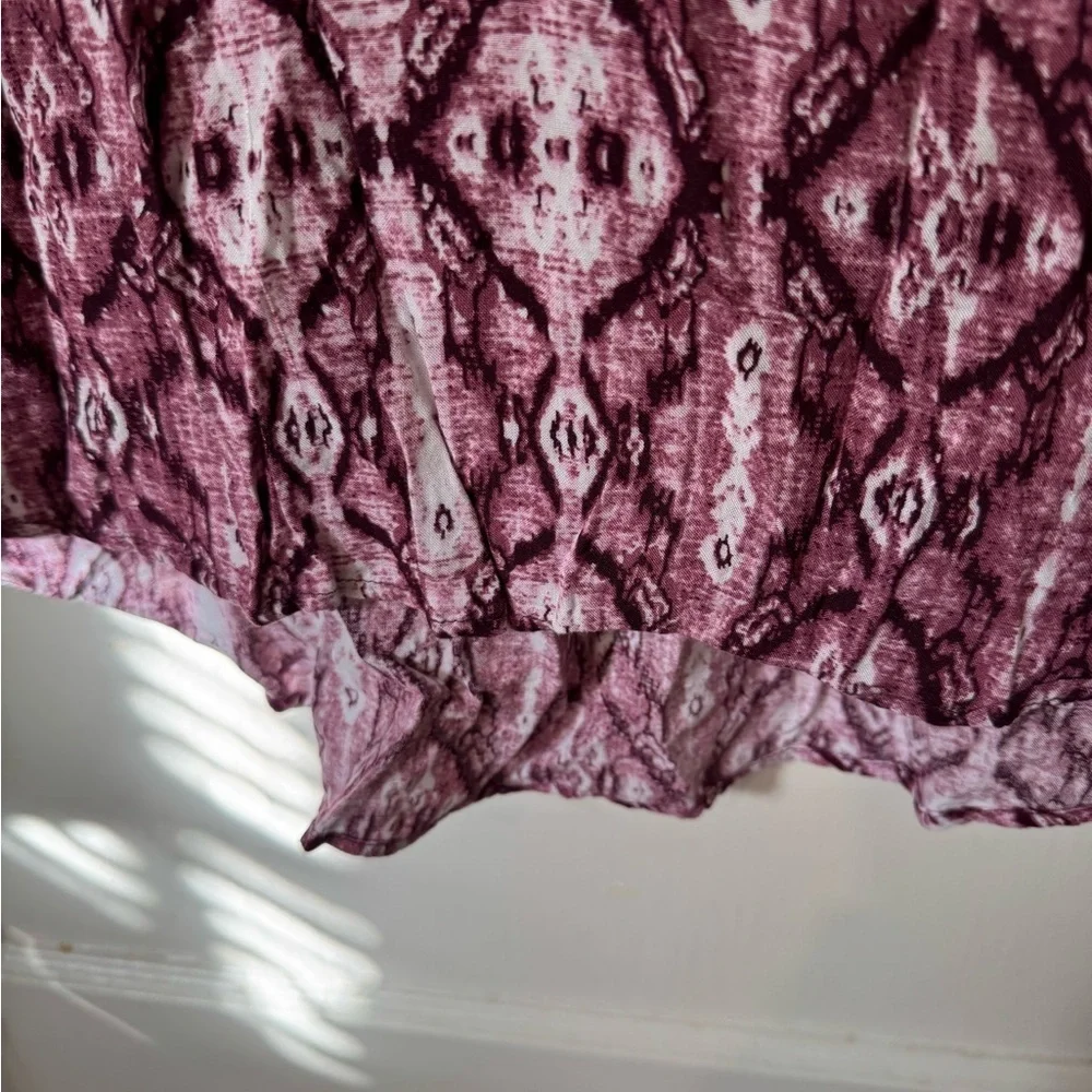 Rock & Republic Purple Patterned Blouse. Size large. - Picture 8 of 8